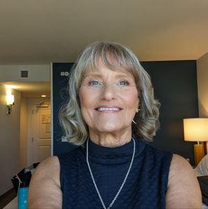 Meet your Posher, Joyce